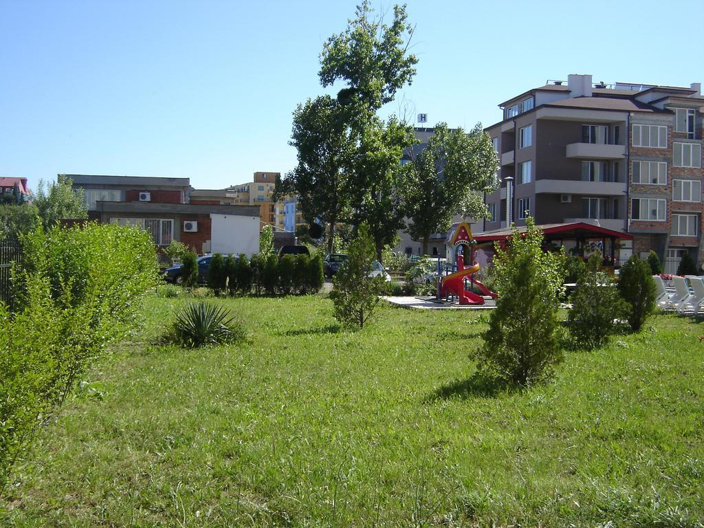Apartment Viva Slăntjev Brjag Rum bild