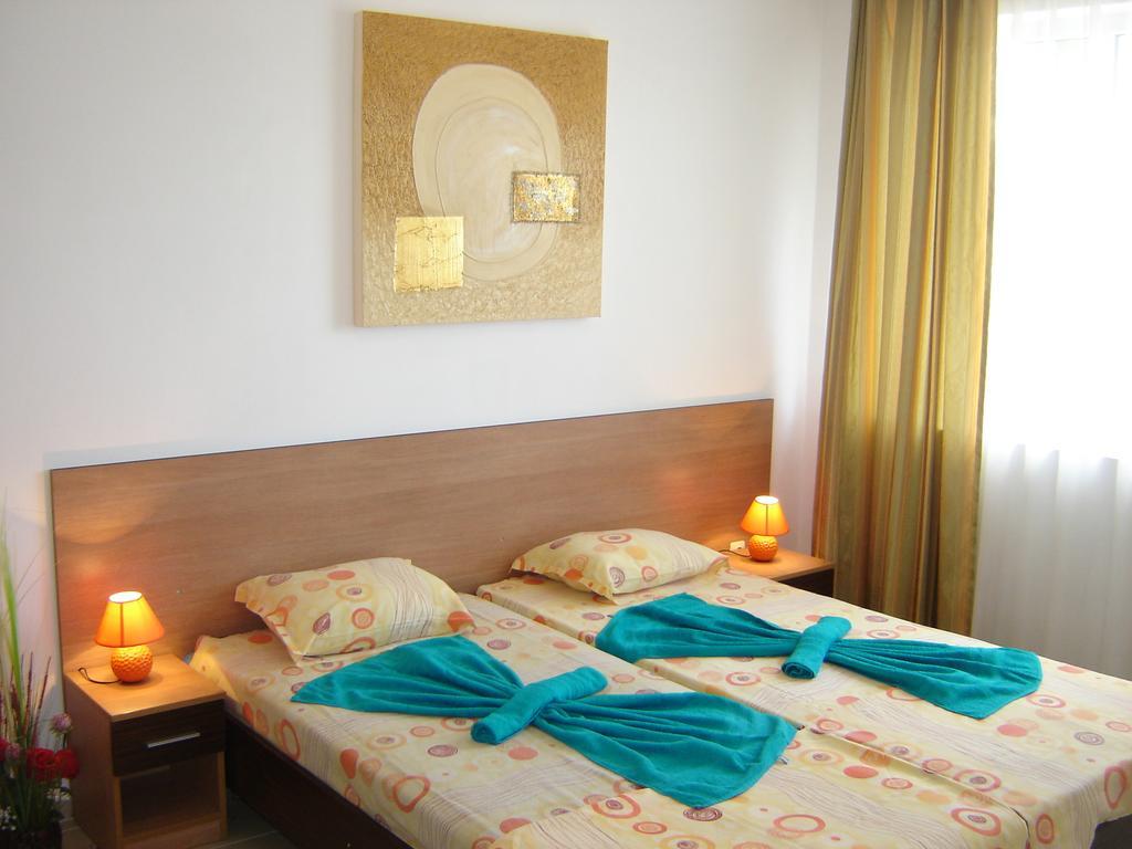 Apartment Viva Slăntjev Brjag Rum bild