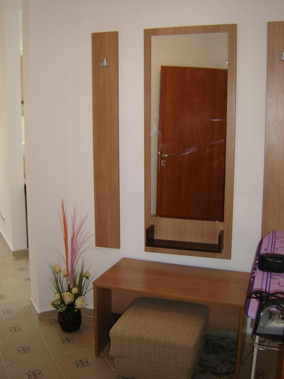 Apartment Viva Slăntjev Brjag Rum bild